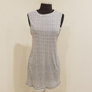 BILLABONG Size S White with Black Printed Top